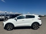 Used 2020 Kia Sportage LX image 2