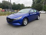 Used 2023 Hyundai Elantra SE image 2