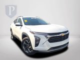 Used 2024 Chevrolet Trax LT image 2