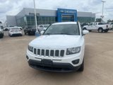 Used 2017 Jeep Compass Latitude image 2
