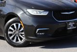 Used 2021 Chrysler Pacifica Touring-L image 6