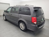 Used 2016 Dodge Grand Caravan SXT image 3