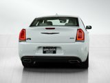 Used 2023 Chrysler 300 Touring L image 4