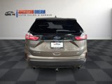 Used 2019 Ford Edge SE image 4