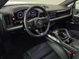 Used 2025 Porsche Cayenne Coupe image 4