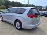 Used 2023 Chrysler Voyager LX image 4