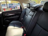 Used 2017 INFINITI Q70 3.7 image 5