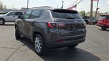 Used 2022 Jeep Compass Latitude image 2