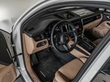 Certified 2024 Porsche Macan image 4