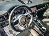 Certified 2020 Porsche Macan image 4