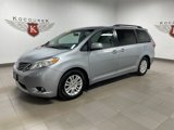 Used 2015 Toyota Sienna XLE image 3