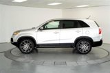 Used 2013 Kia Sorento LX w/ Third Row Pkg image 4