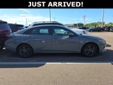 Used 2022 Hyundai Elantra SEL image 3