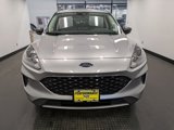 Used 2022 Ford Escape SE image 2