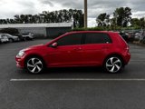 Used 2018 Volkswagen Golf SE image 3