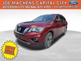 Used 2017 Nissan Pathfinder SL w/ SL Tech Package image 2