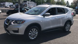 Used 2019 Nissan Rogue SV image 3