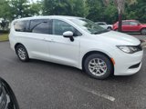 Used 2023 Chrysler Voyager LX image 5
