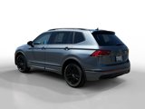 Used 2022 Volkswagen Tiguan SE R-Line image 3