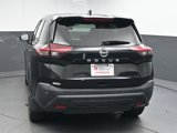 Used 2021 Nissan Rogue S image 2