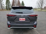 Used 2024 Toyota Highlander XSE image 5