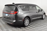 Used 2023 Chrysler Pacifica Touring-L image 6