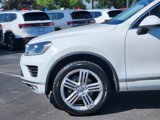 Used 2015 Volkswagen Touareg Executive image 2