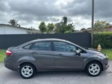 Used 2015 Ford Fiesta SE image 3