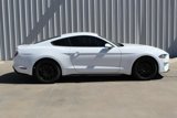 Used 2018 Ford Mustang Coupe image 3