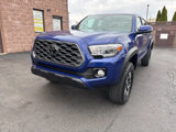 Used 2022 Toyota Tacoma TRD Off-Road image 5