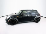 Used 2017 MINI Cooper 2-Door Hardtop image 4