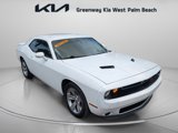 Used 2018 Dodge Challenger SXT image 2