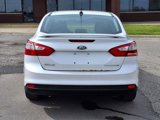 Used 2012 Ford Focus Titanium w/ SEL/Titanium Winter Pkg image 4