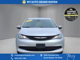 Used 2023 Chrysler Voyager LX image 2