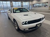 Used 2022 Dodge Challenger SXT image 4