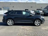 Used 2018 Ford Edge SE image 2