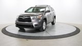 Used 2016 Toyota Highlander LE image 2
