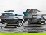 Used 2022 Chevrolet Equinox LT image 2