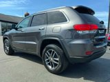 Used 2017 Jeep Grand Cherokee Limited image 4