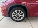 Used 2020 Toyota Highlander Limited image 5