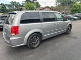 Used 2016 Dodge Grand Caravan SXT w/ UConnect Hands-Free Group image 2