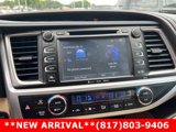 Used 2018 Toyota Highlander Limited Platinum image 2