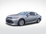 Used 2020 Toyota Camry LE image 2