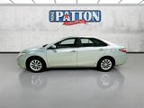 Used 2016 Toyota Camry LE image 4