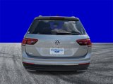 Used 2020 Volkswagen Tiguan SE w/ Panoramic Sunroof Package image 5