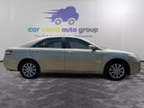 Used 2011 Toyota Camry XLE w/ XLE Extra-Value Pkg #2 image 4