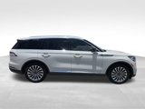 Used 2022 Lincoln Aviator Reserve w/ Equipment Group 201A image 2