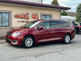 Used 2019 Chrysler Pacifica Touring-L image 3