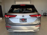 Used 2022 Mitsubishi Outlander SE image 6