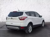 Used 2017 Ford Escape SE image 3